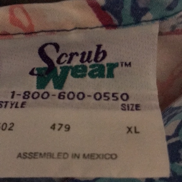 XL scrub top - Picture 2 of 4